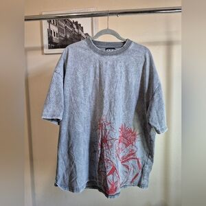 Hokuro Gray Graphic T-Shirt with Red Design